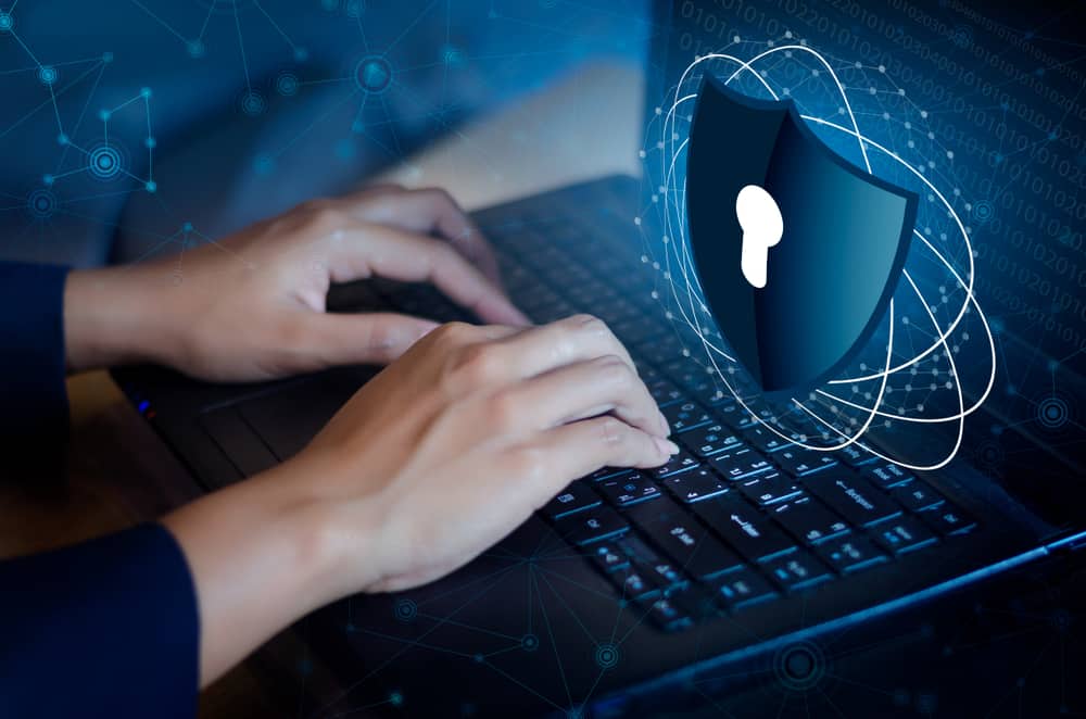 Tien basismaatregelen om cybercriminelen buiten de deur te houden
